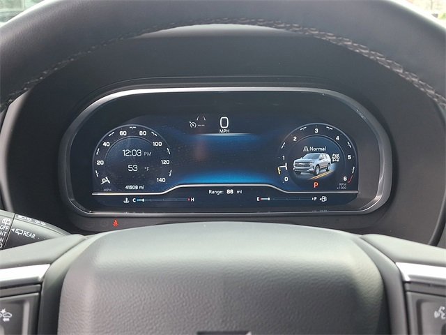 Used 2023 Chevrolet Suburban Z71 w/ Luxury Package image 23