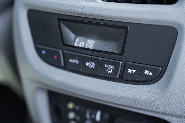 Used 2017 Honda Pilot Touring image 36