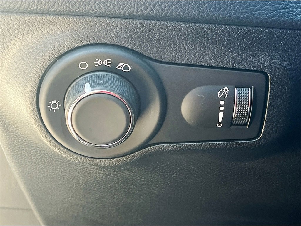 Used 2019 Jeep Compass Sport image 10