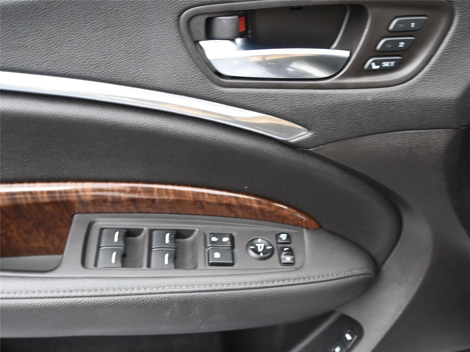 Used 2017 Acura MDX SH-AWD w/ Technology Package image 7