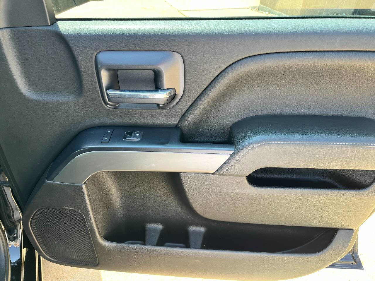 Used 2019 Chevrolet Silverado 1500 LT image 18