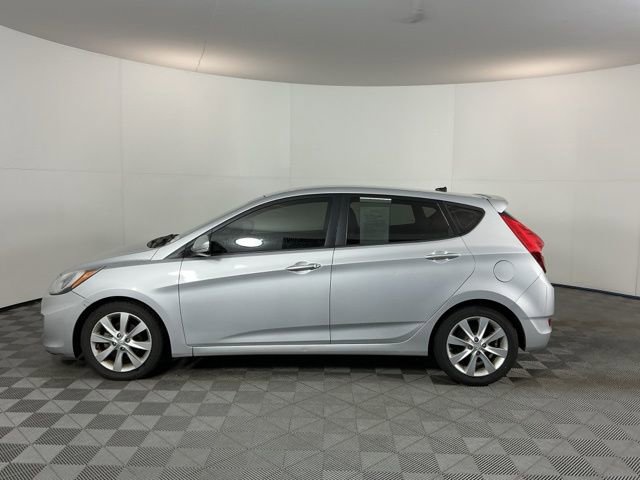 Used 2013 Hyundai Accent SE image 8
