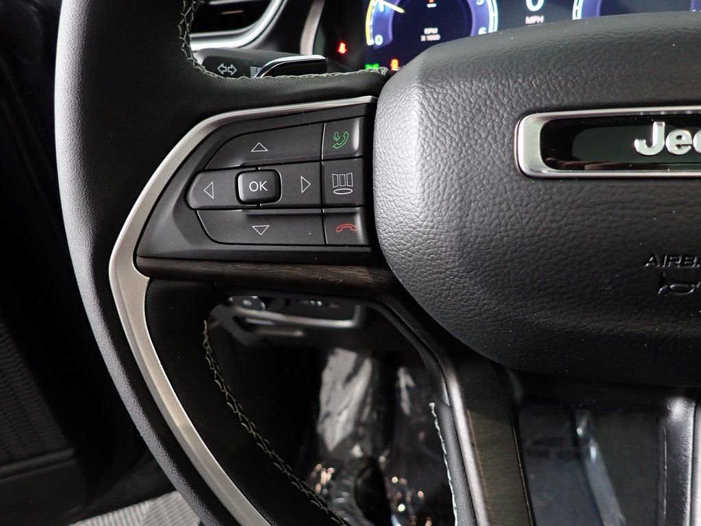 New 2025 Jeep Grand Cherokee Limited image 27