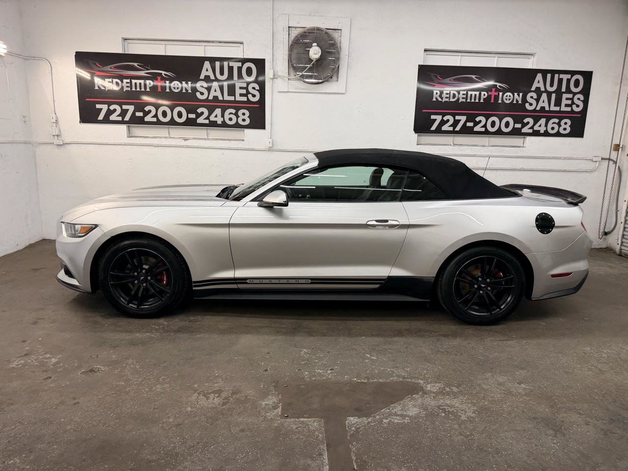 Used 2016 Ford Mustang Premium RWD image 2