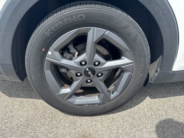 Used 2025 Kia K4 FWD image 40