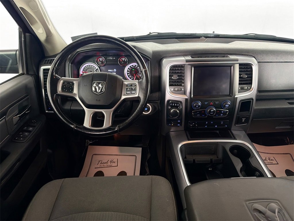 Used 2022 RAM 1500 Classic SLT w/ SLT Plus D￩cor Group image 19