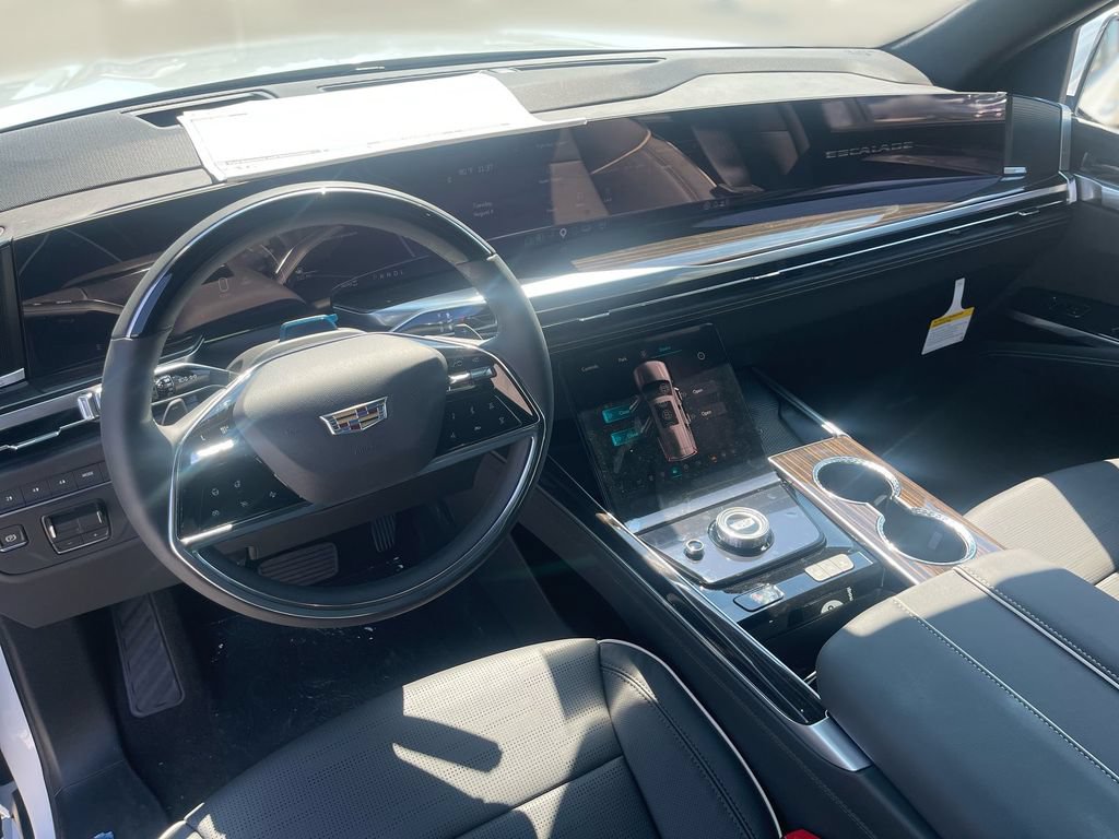 New 2026 Cadillac Escalade Luxury w/ Touring Package AWD/4WD image 17