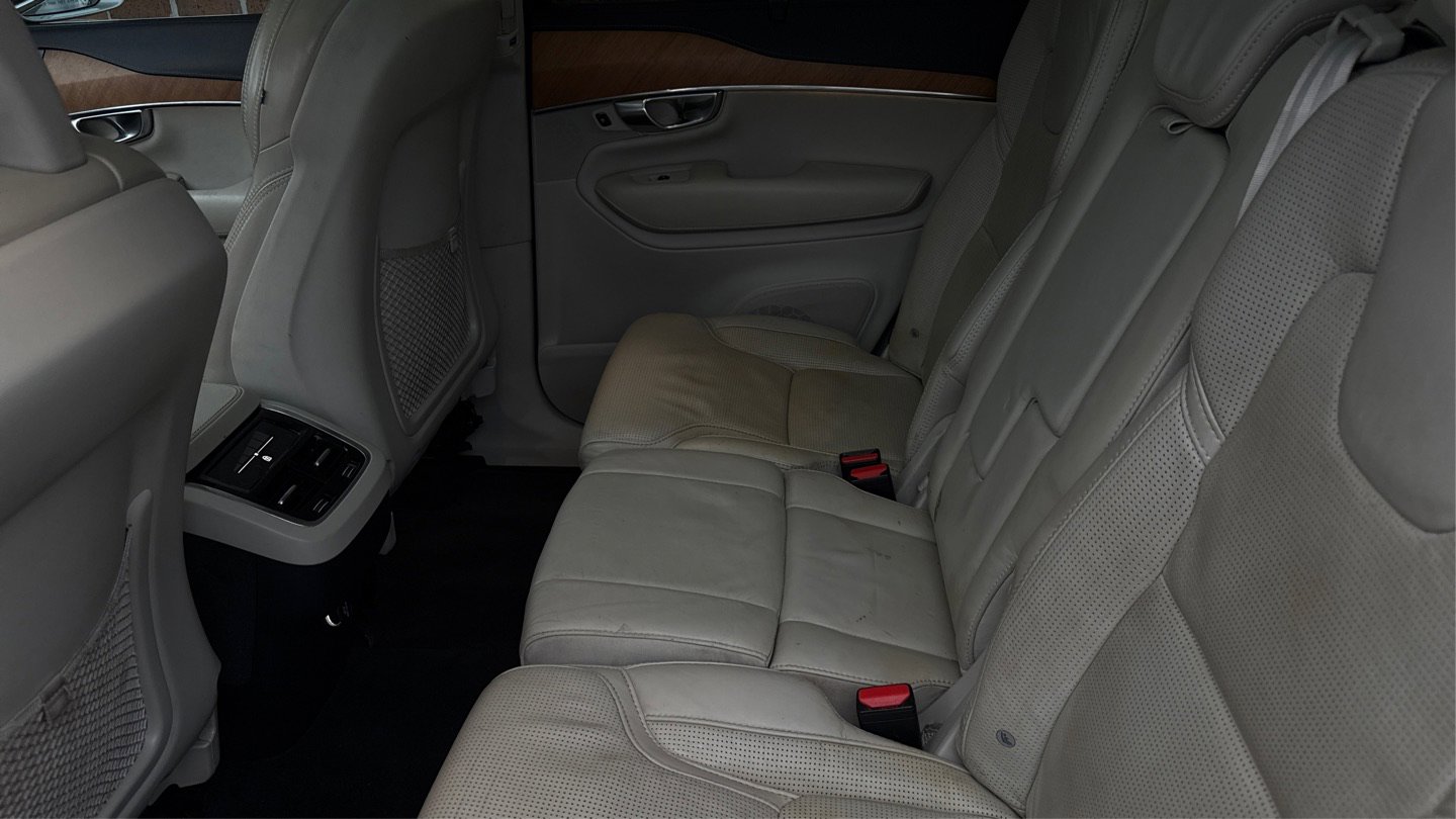 Used 2020 Volvo XC90 T6 Inscription w/ Protection Package Premier image 14