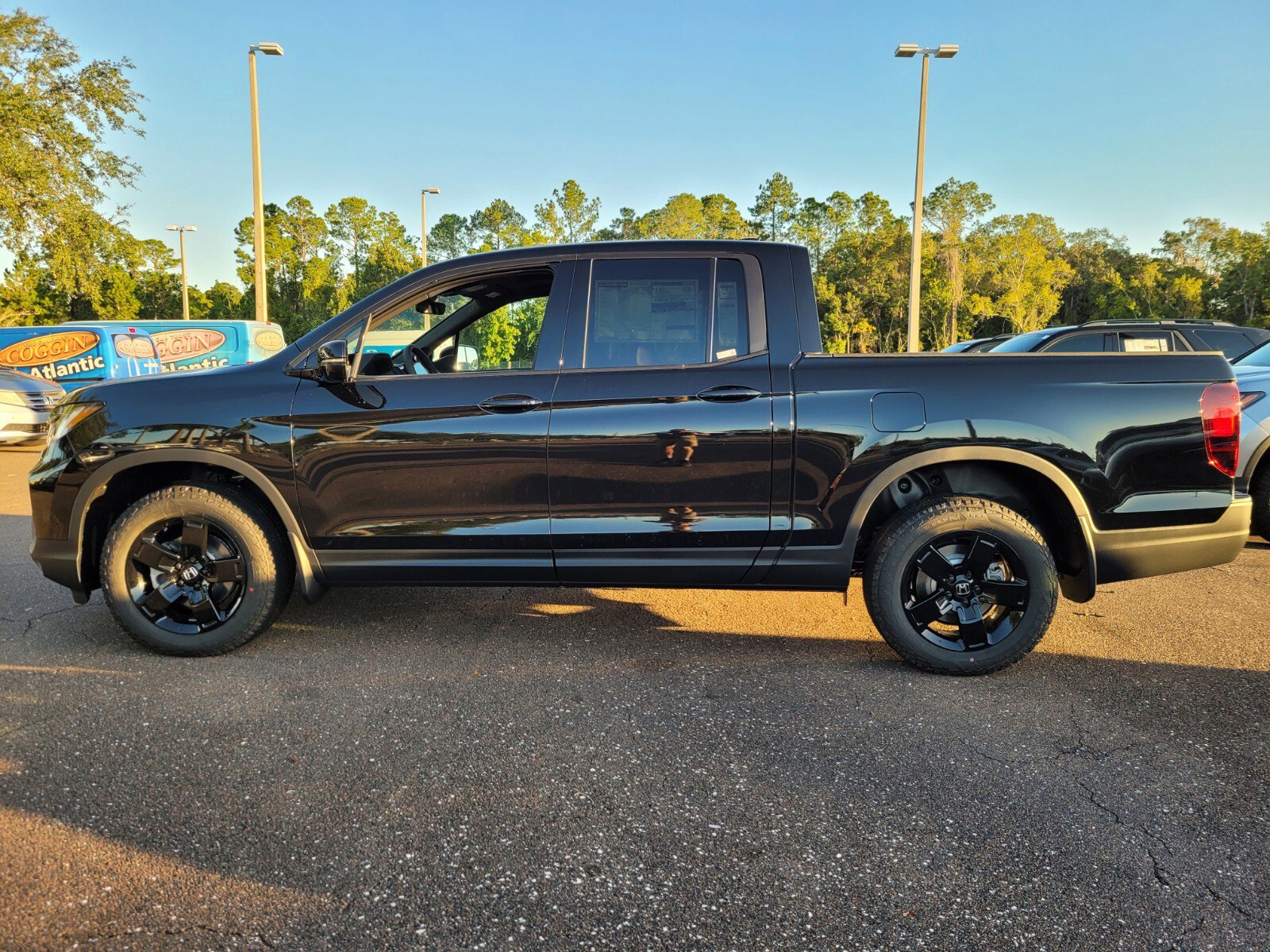 New 2026 Honda Ridgeline Black Edition image 4