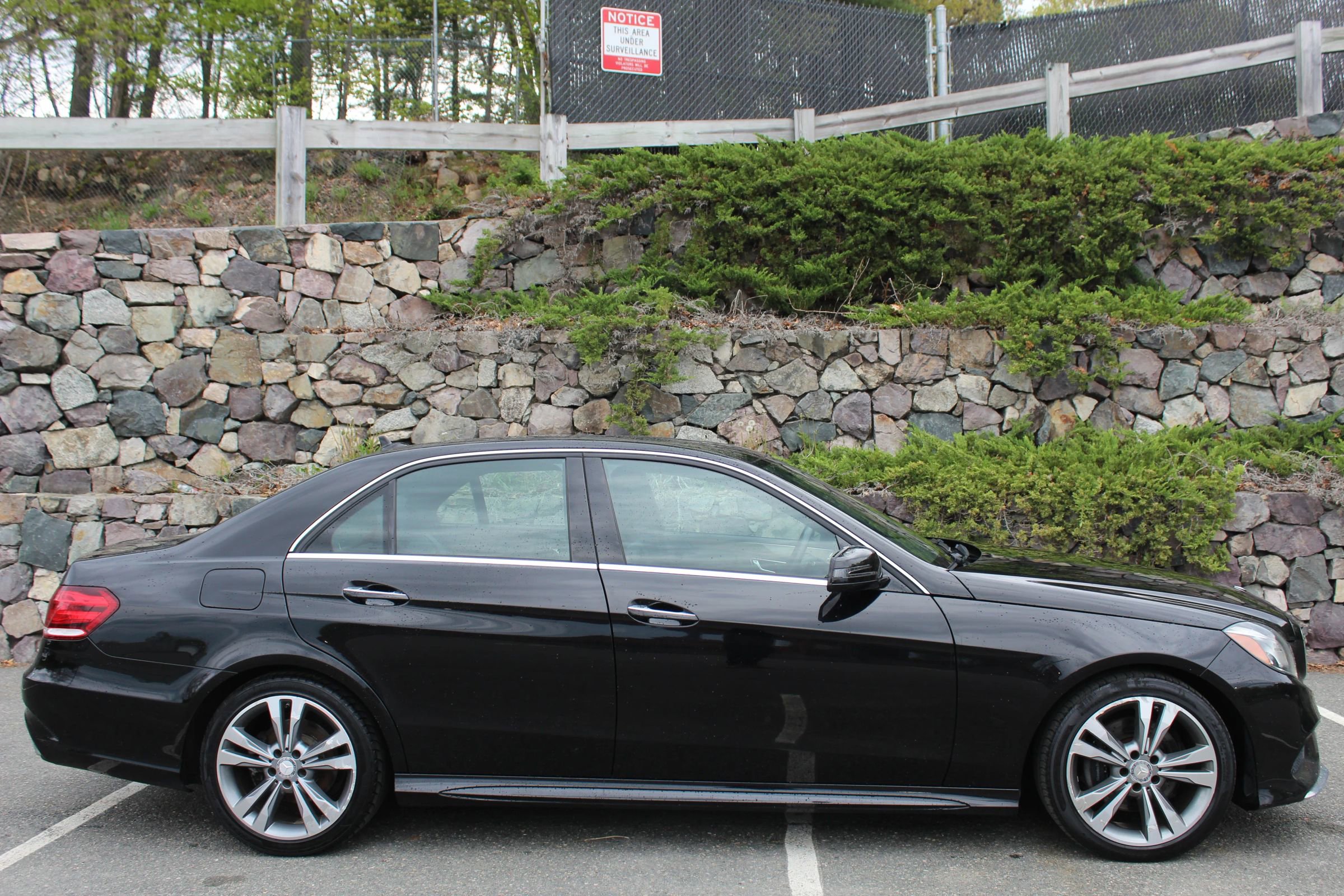 Used 2016 Mercedes-Benz E 350 4MATIC Sedan image 5