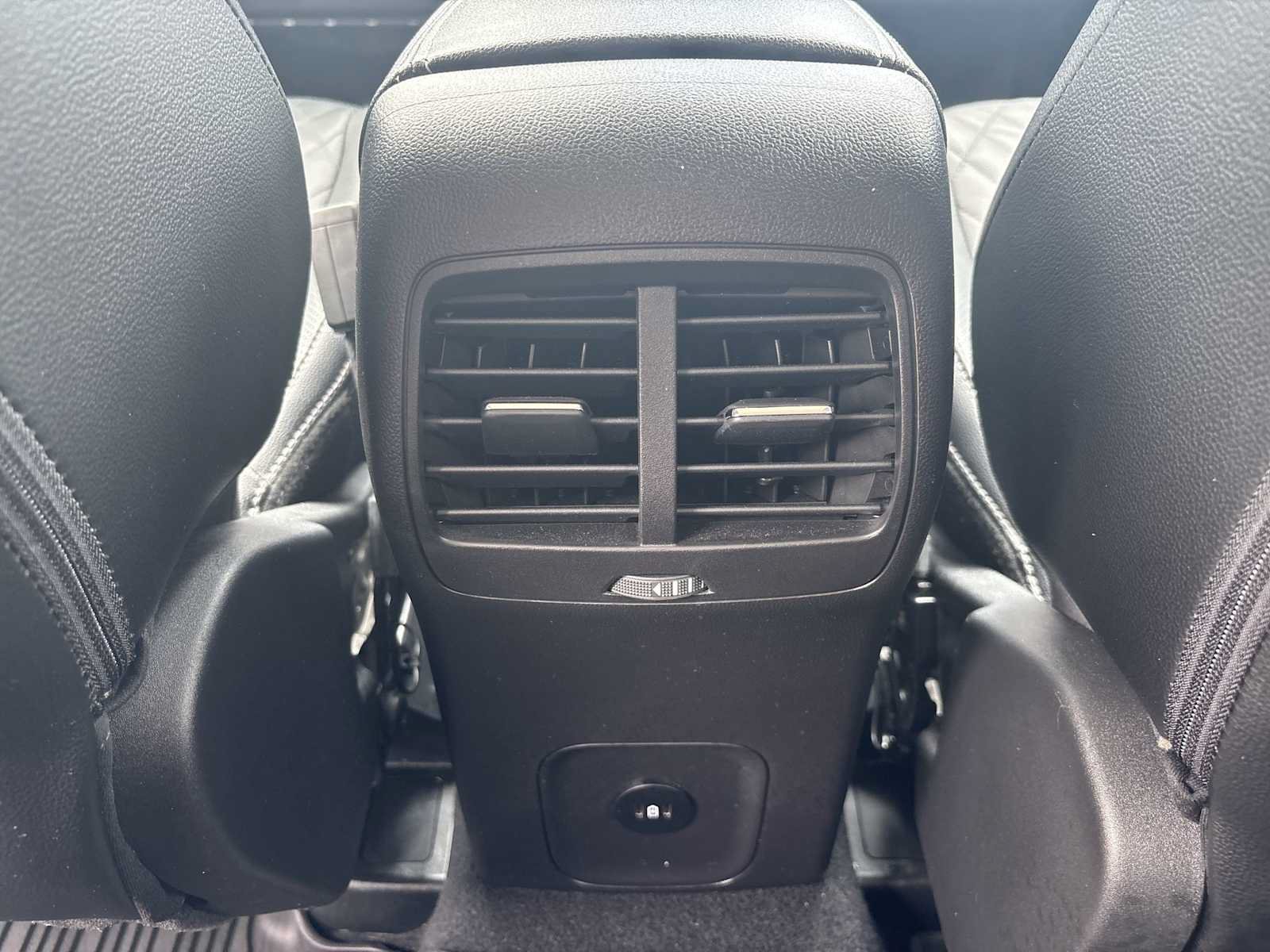 Used 2023 Ford Escape Platinum w/ Premium Technology Package AWD/4WD image 22