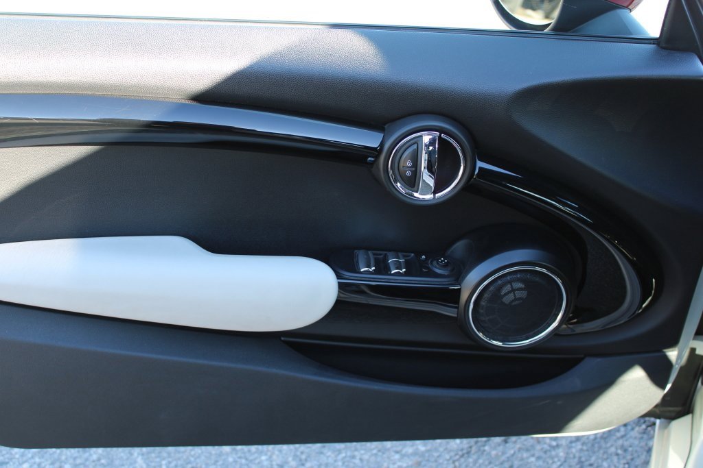 Used 2019 MINI Cooper John Cooper Works w/ Driver Assistance Package image 10