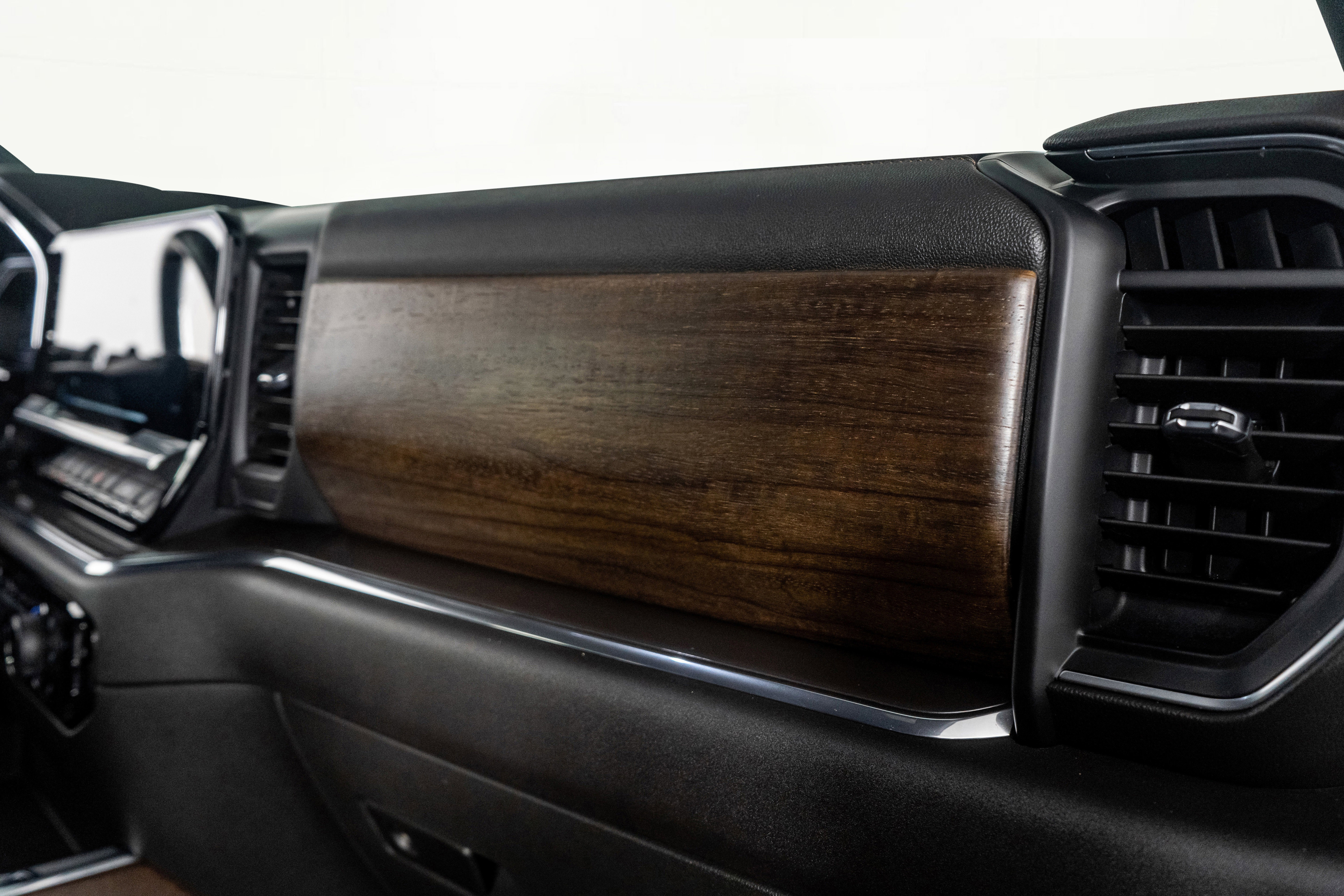 Used 2023 Chevrolet Silverado 1500 High Country w/ Technology Package image 48