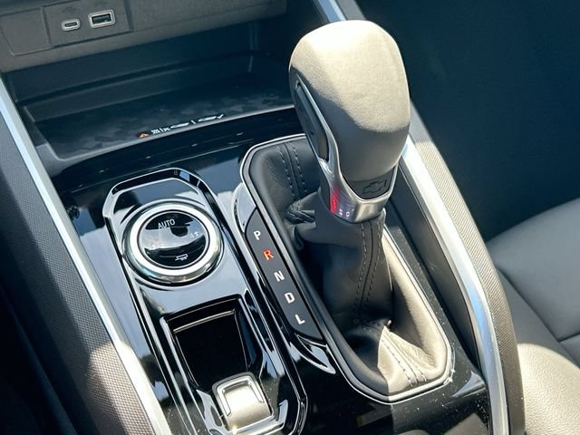 New 2026 Chevrolet Colorado LT w/ LT Convenience Package AWD/4WD image 16