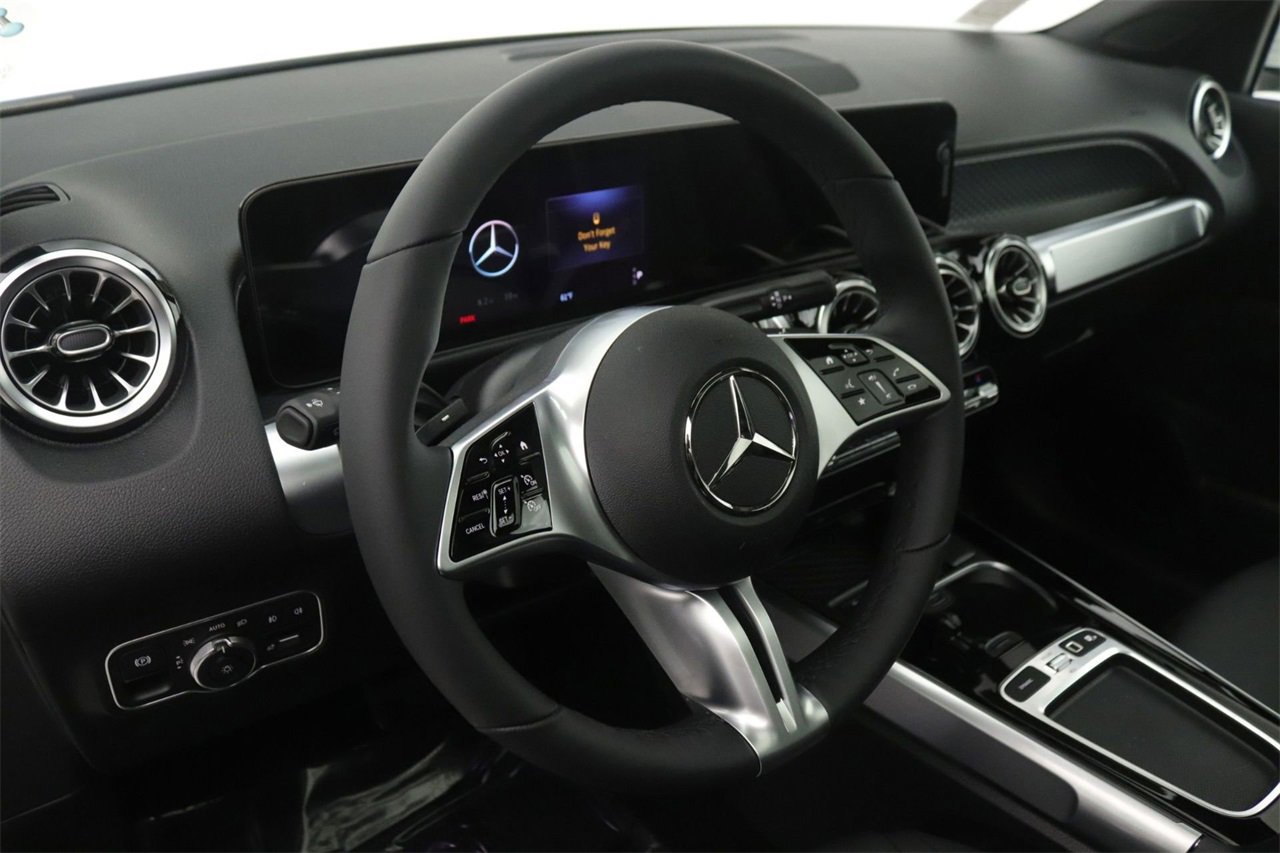 New 2026 Mercedes-Benz GLB 250 GLB 250 image 5