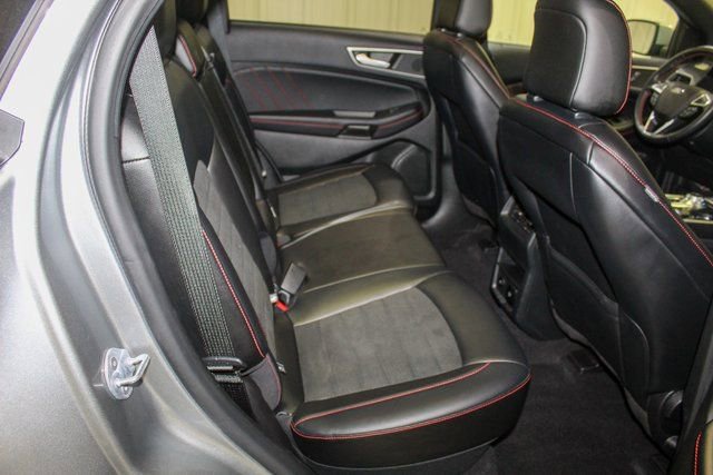 Used 2022 Ford Edge ST-Line image 18