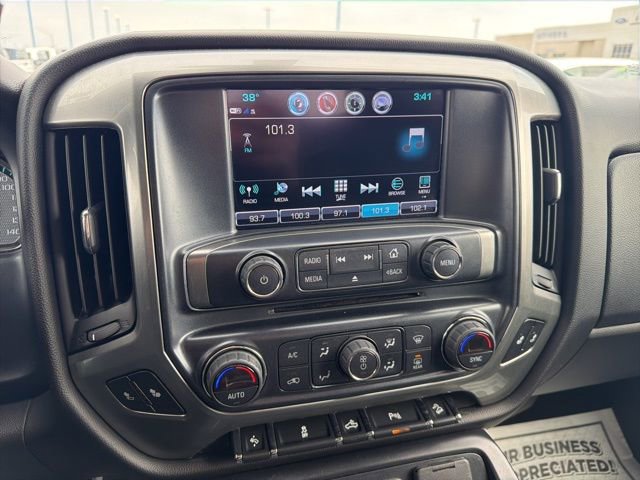 Used 2018 Chevrolet Silverado 1500 LT w/ All Star Edition image 31