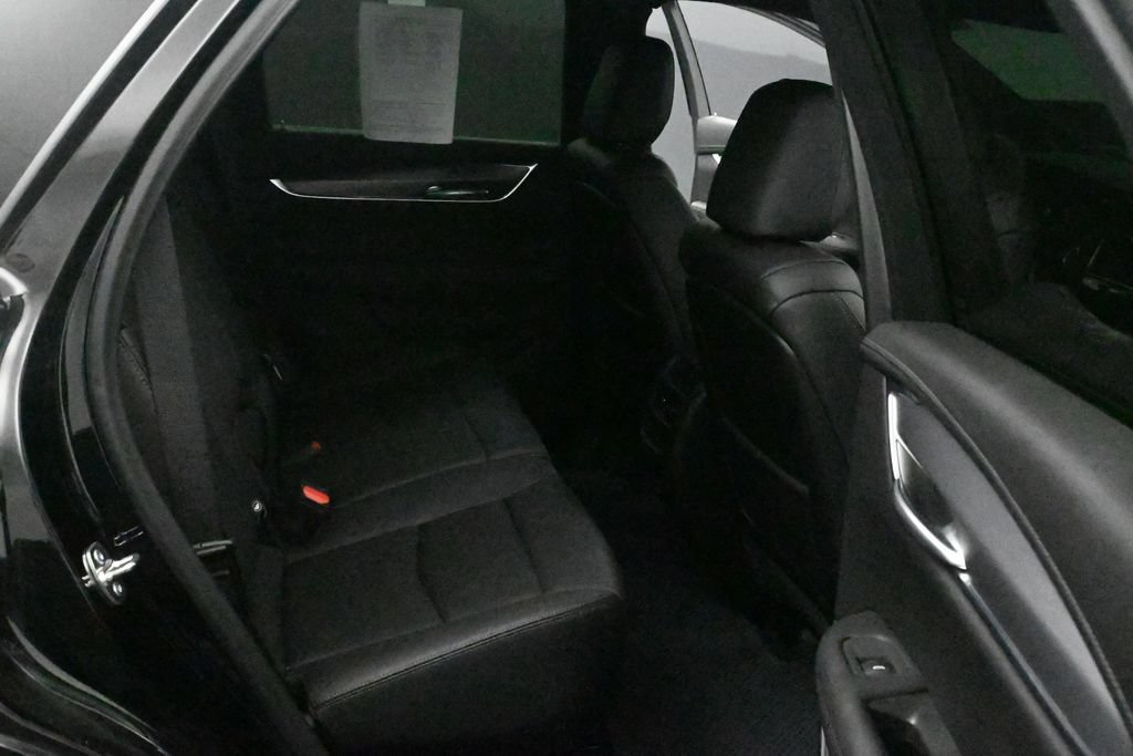 Used 2025 Cadillac XT5 Luxury AWD/4WD image 12