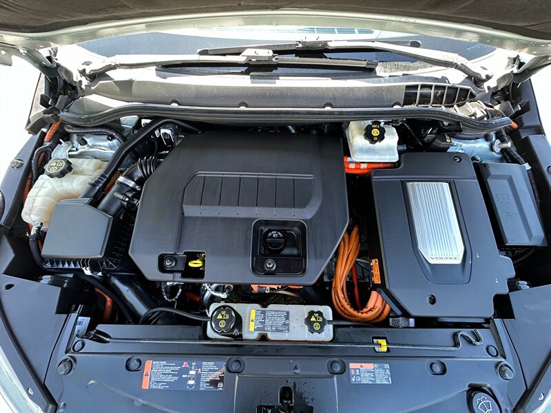 Used 2012 Chevrolet Volt Premium w/ Premium Trim Package FWD image 10