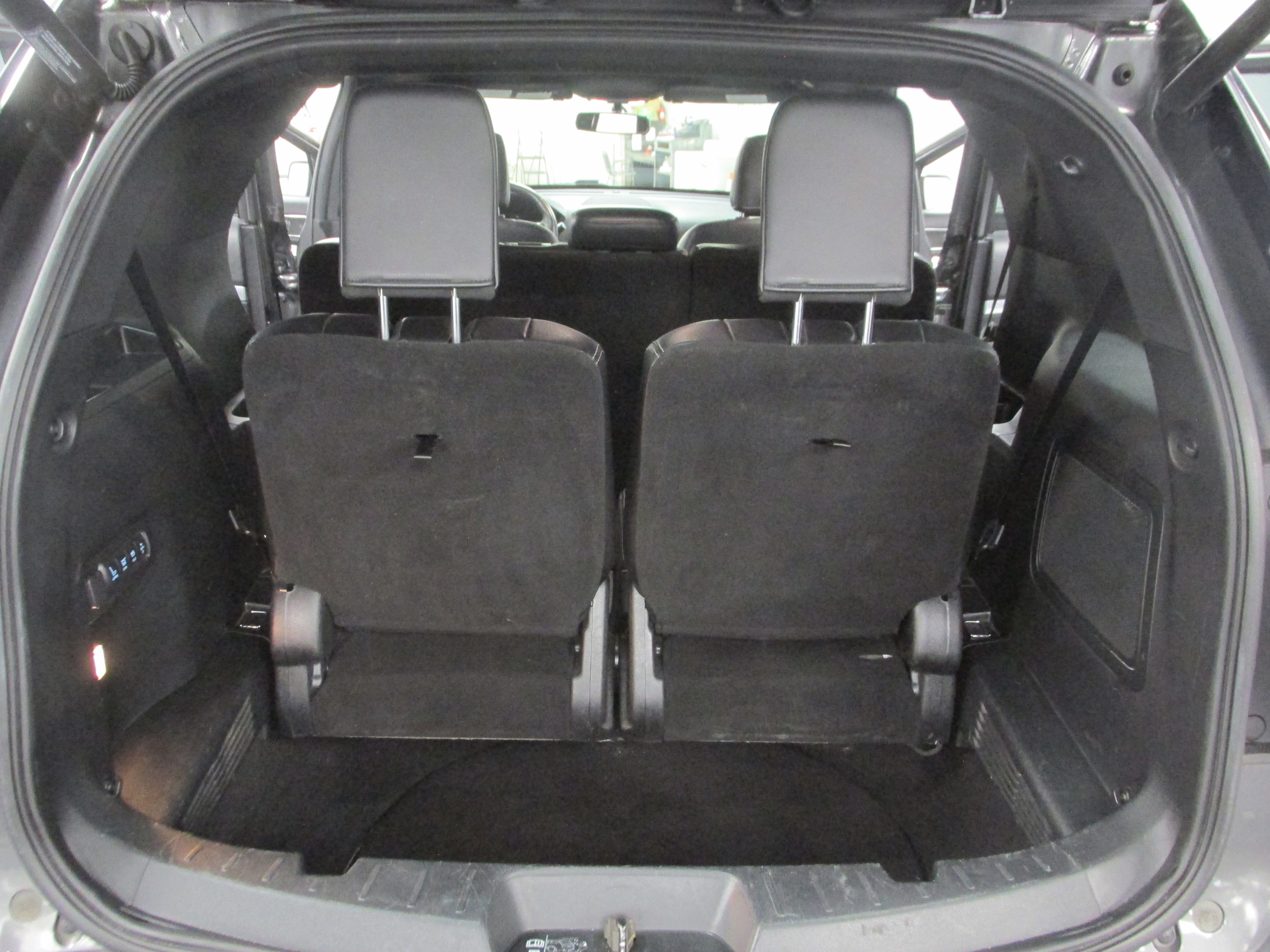 Certified 2019 Ford Explorer Limited w/ Class III Trailer Tow Package image 26