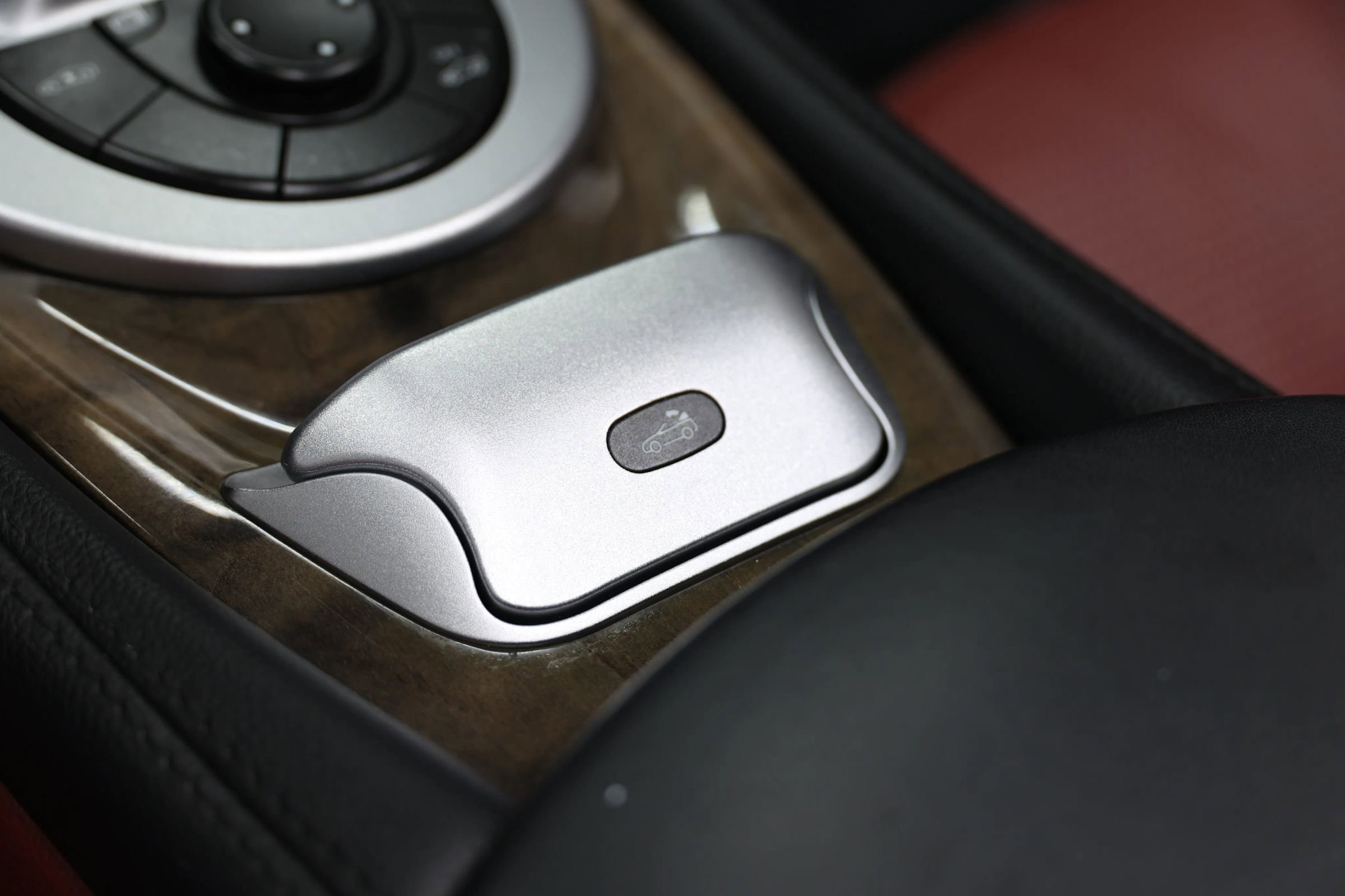 Used 2012 Mercedes-Benz SL 63 AMG image 40