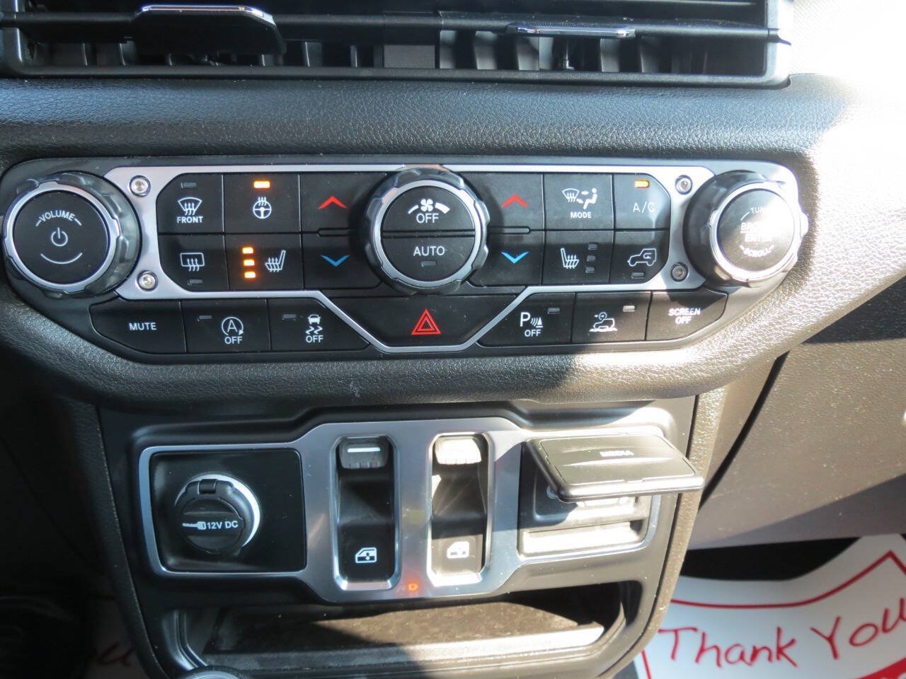 Used 2025 Jeep Wrangler Sport AWD/4WD image 20