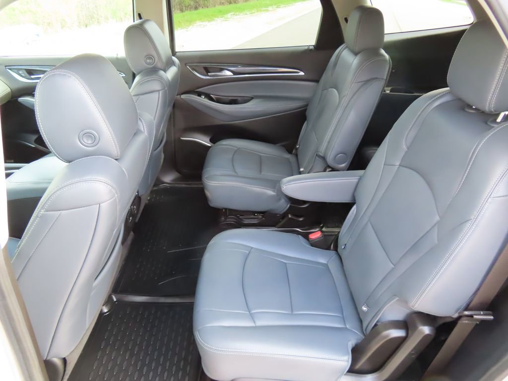 Certified 2020 Buick Enclave Essence w/ Sound and Sites Package AWD/4WD image 26