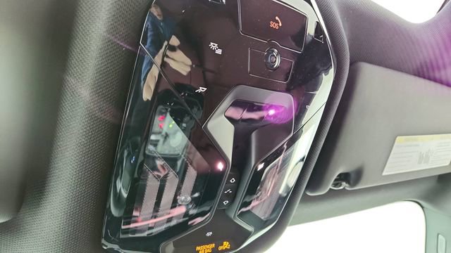 Used 2025 BMW i5 xDrive40 image 54