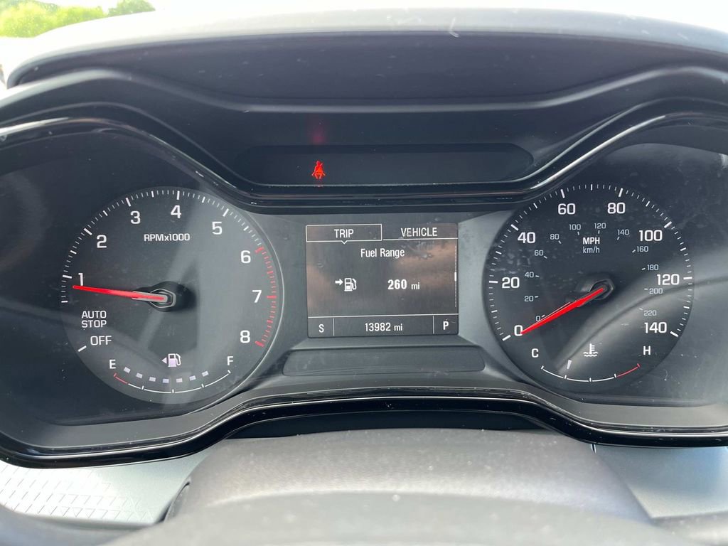 Used 2025 Chevrolet Trax LS image 32