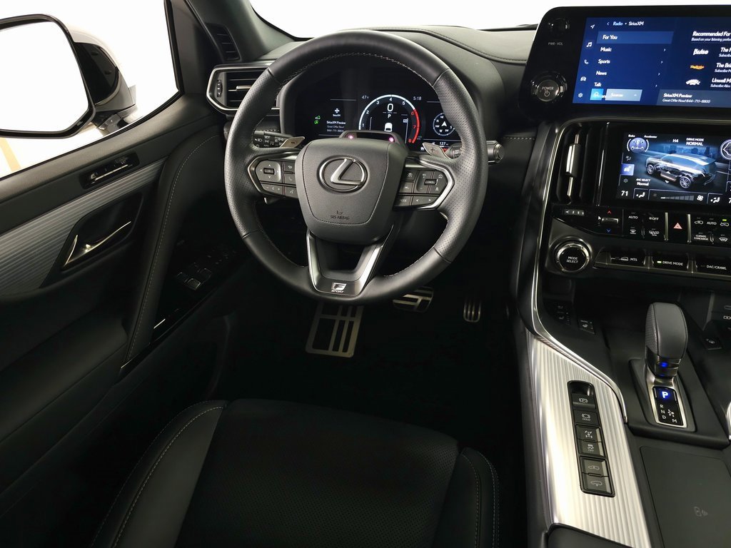 Used 2025 Lexus LX 700h F Sport image 22
