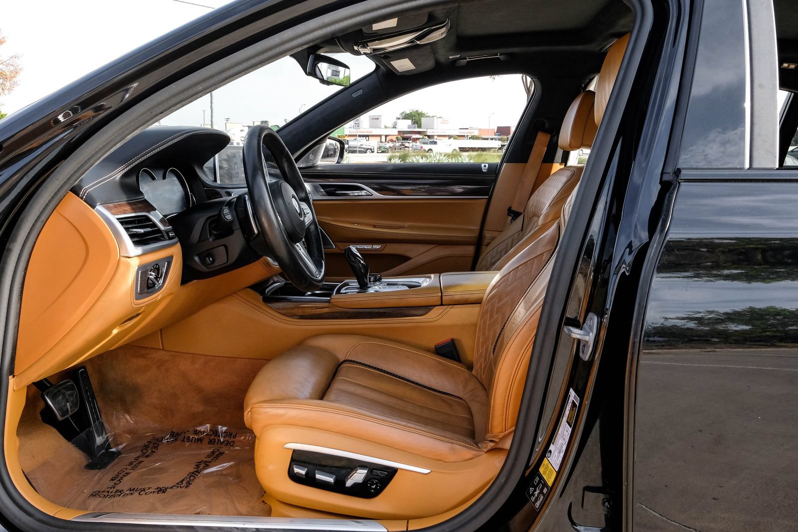 Used 2018 BMW M760i xDrive AWD/4WD image 4