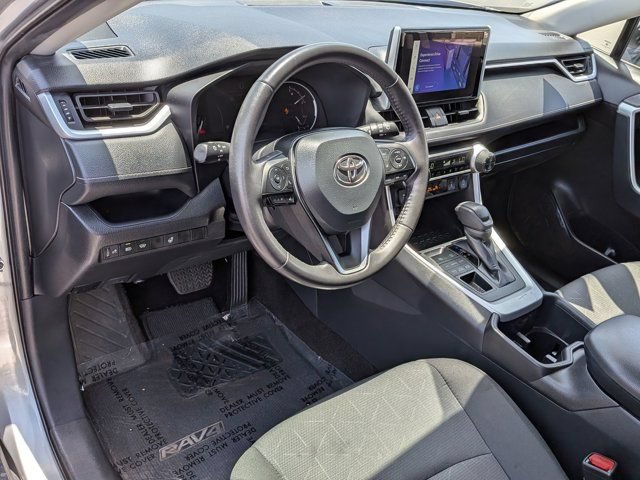 Used 2025 Toyota RAV4 XLE w/ Weather Package AWD/4WD image 17