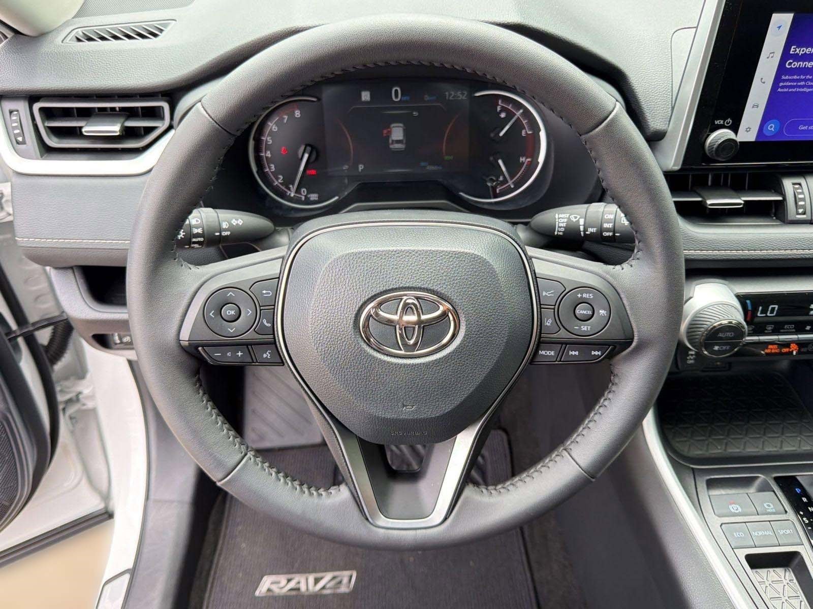 Used 2025 Toyota RAV4 XLE Premium image 16