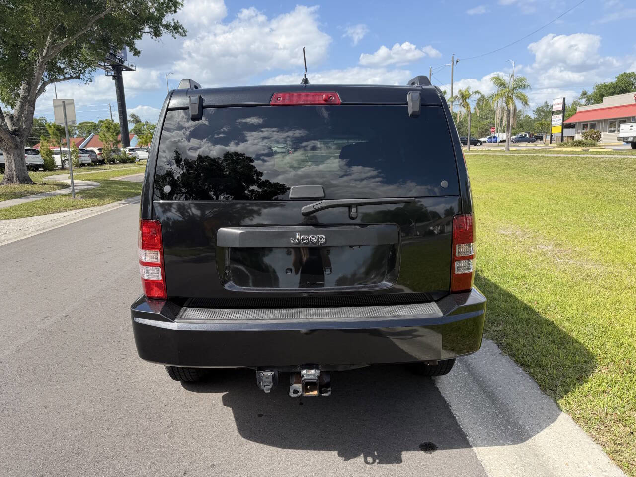 Used 2012 Jeep Liberty Sport w/ Popular Equipment Group image 8