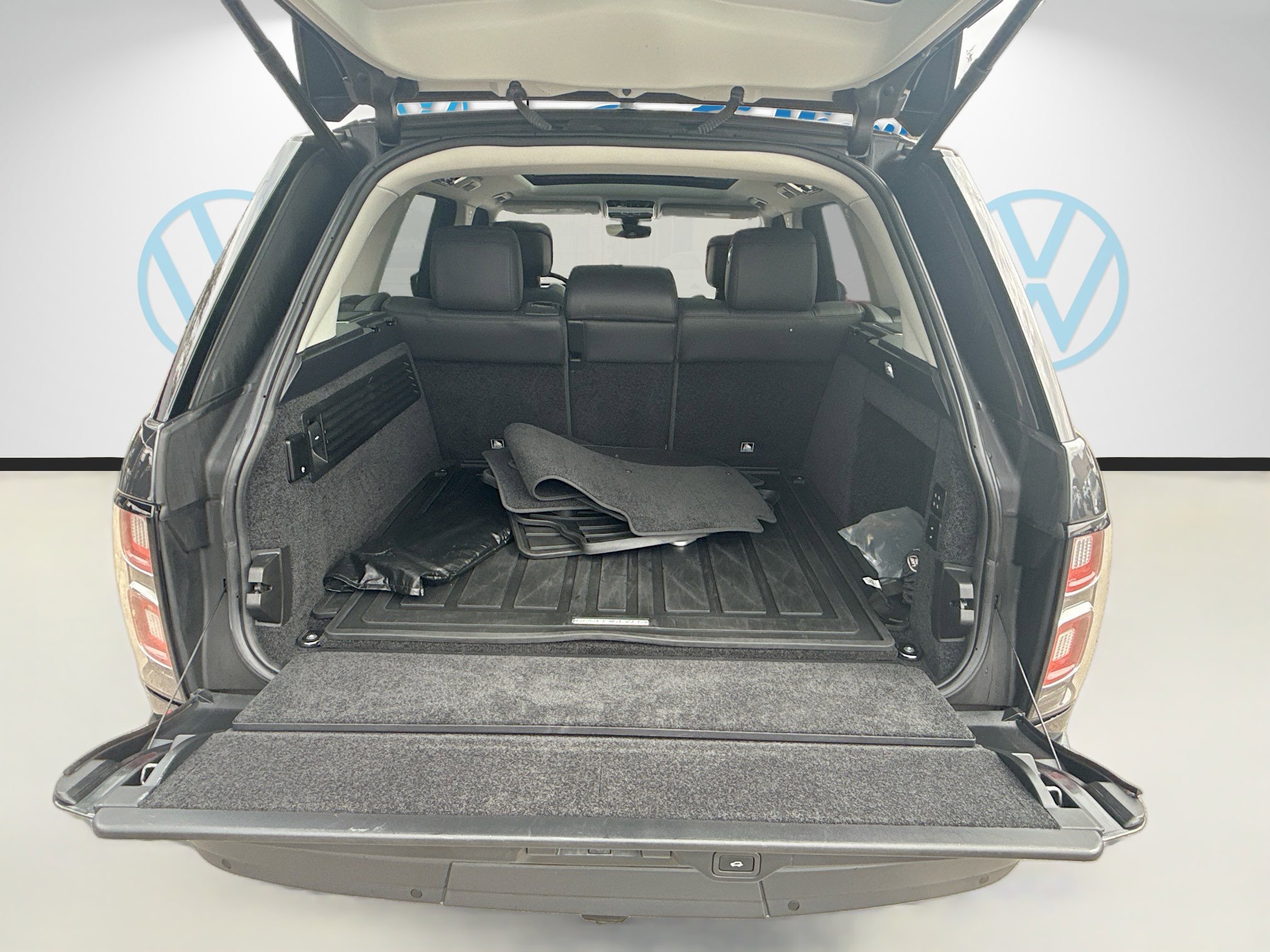 Used 2019 Land Rover Range Rover Supercharged AWD/4WD image 27