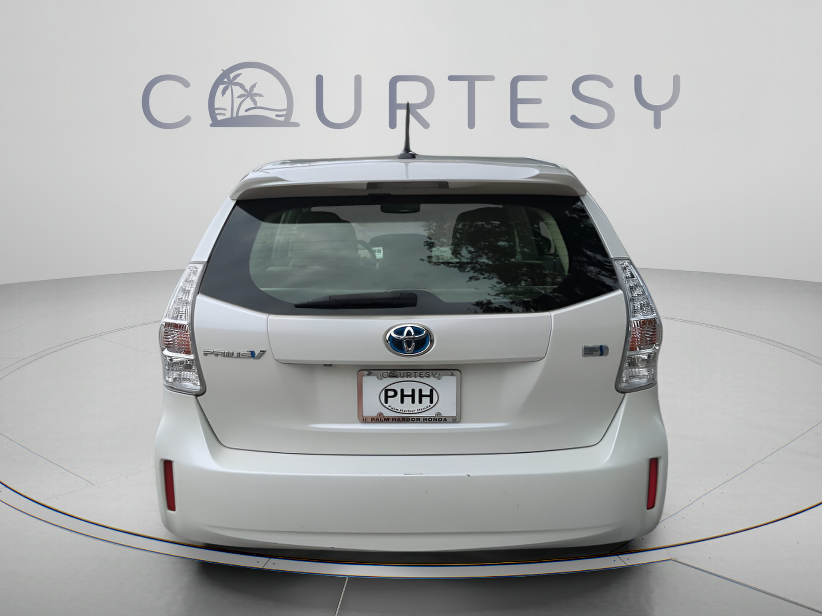 Used 2014 Toyota Prius V Five FWD image 6