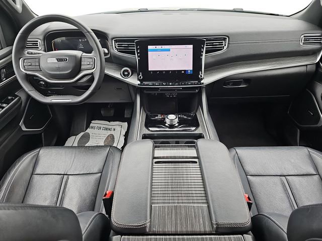Used 2024 Jeep Wagoneer Series II w/ Flexible Seating Group RWD image 9