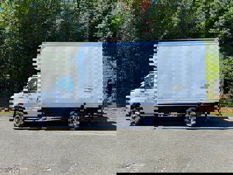 New 2026 Ford E-450 and Econoline 450 Super Duty w/ Power Equipment Group image 6