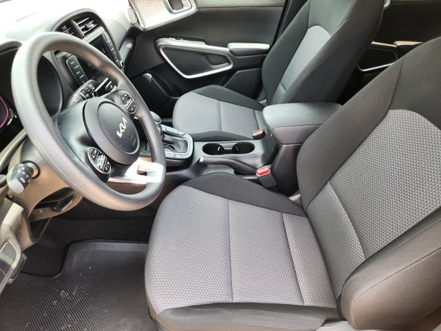 Certified 2023 Kia Soul LX w/ Option Group 015 FWD image 13