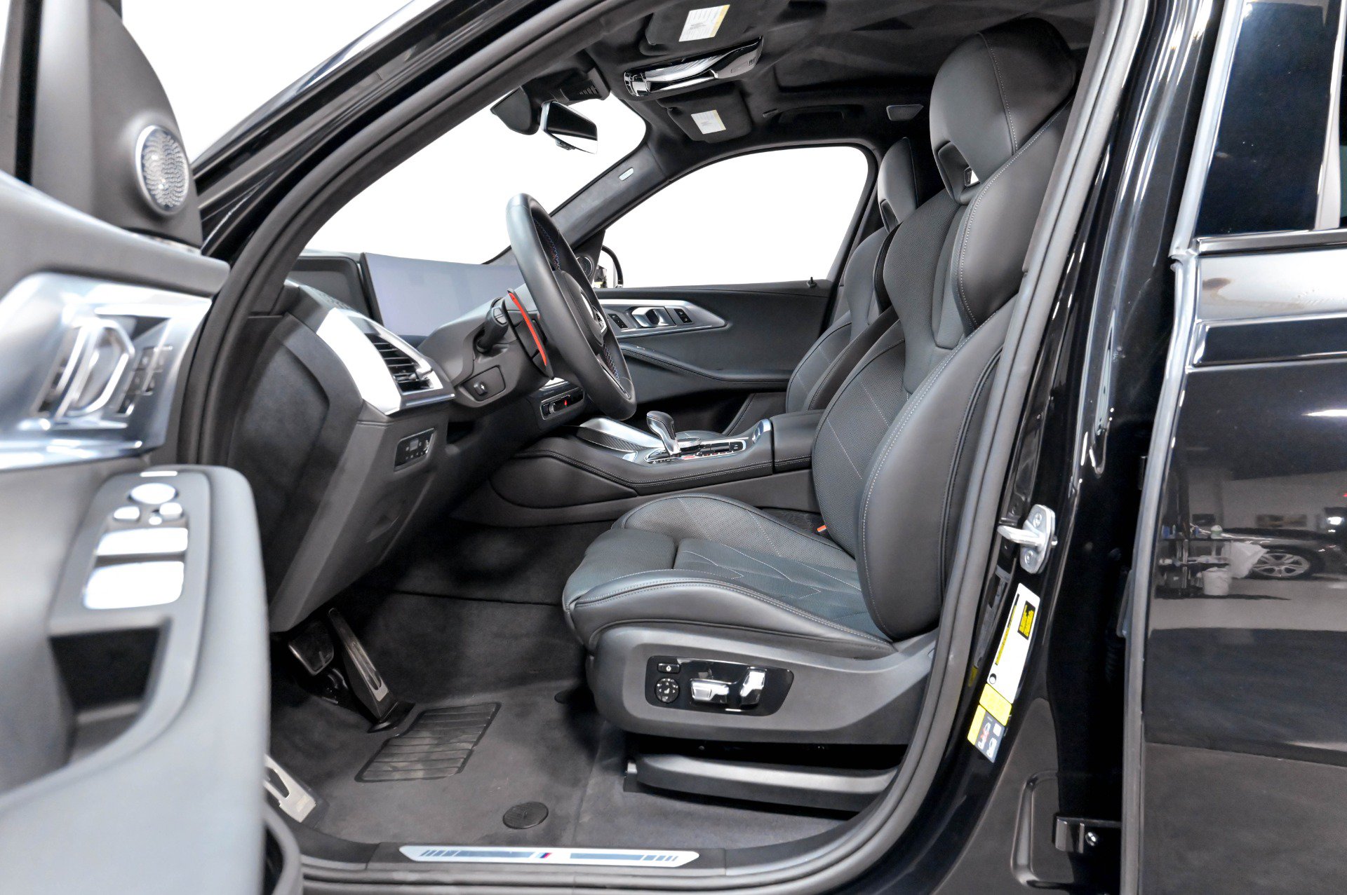 Used 2023 BMW XM AWD/4WD image 5