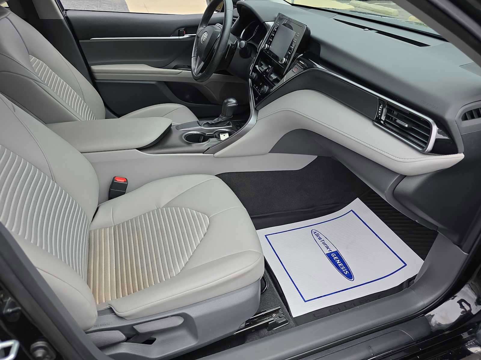 Used 2021 Toyota Camry SE image 21