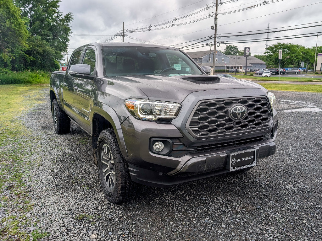 Used 2021 Toyota Tacoma TRD Sport AWD/4WD image 3
