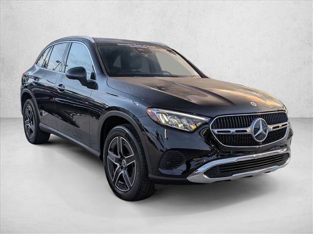 Used 2026 Mercedes-Benz GLC 300 4MATIC image 3