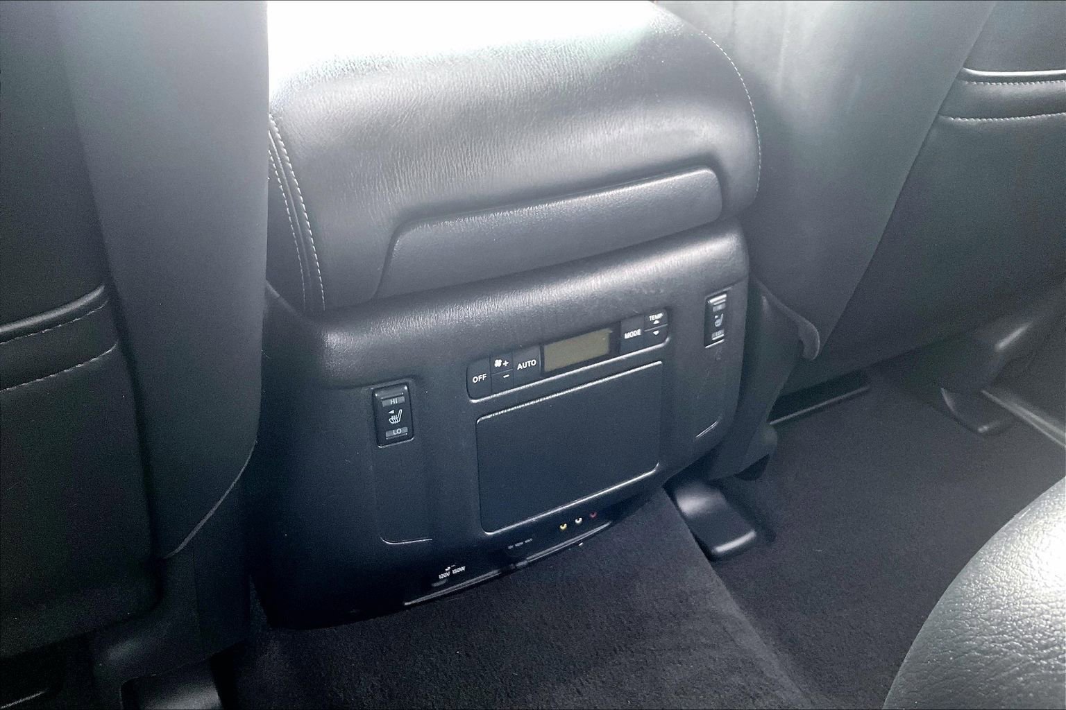 Used 2017 Nissan Armada Platinum w/ Captain Seat Package AWD/4WD image 10