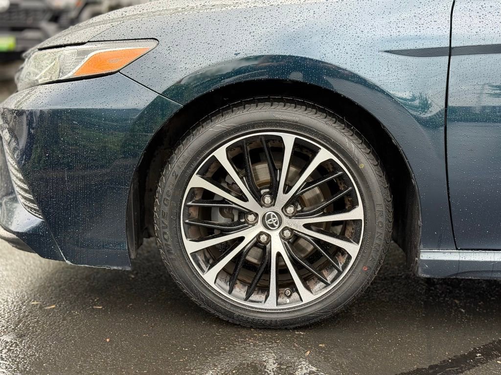 Used 2019 Toyota Camry SE image 9