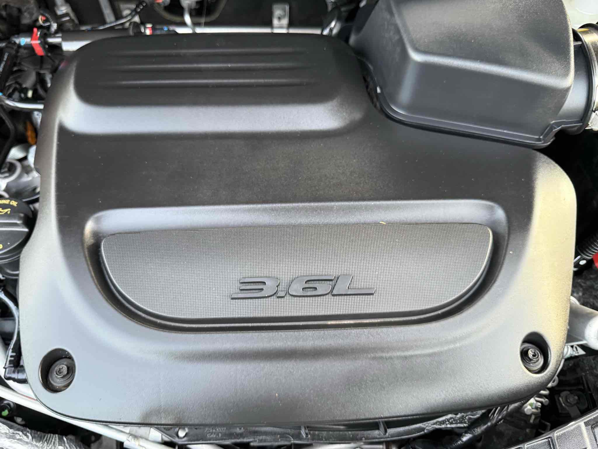 Used 2023 Chrysler Voyager LX image 76