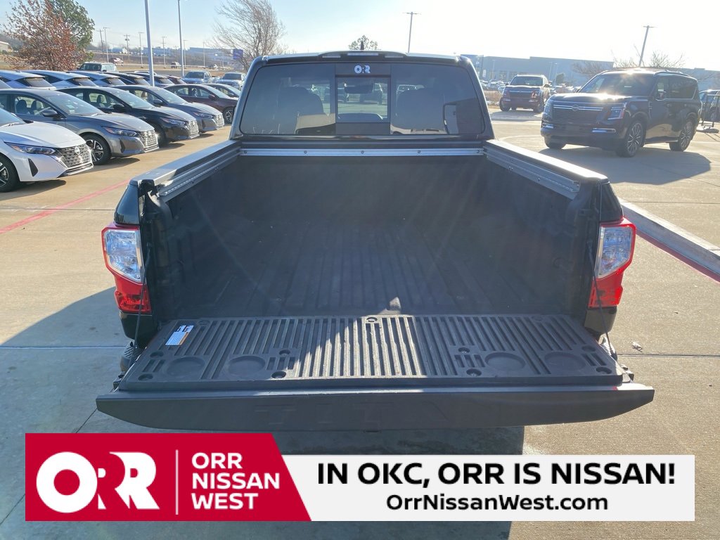 Used 2024 Nissan Titan SV w/ SV Convenience Package image 12