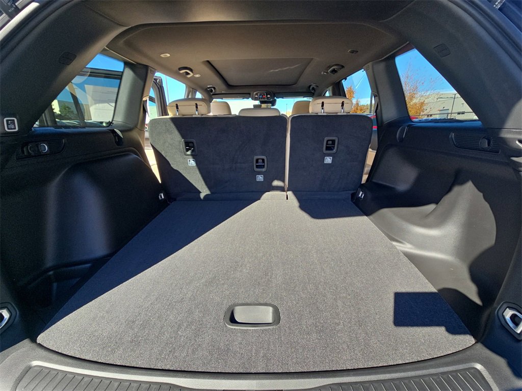 New 2025 Jeep Grand Cherokee Limited w/ Luxury Tech Group II image 13