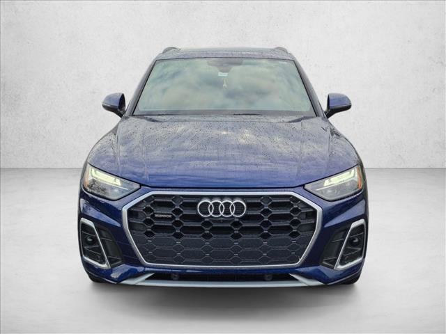 Used 2024 Audi Q5 2.0T Premium Plus w/ Premium Plus Package AWD/4WD image 2