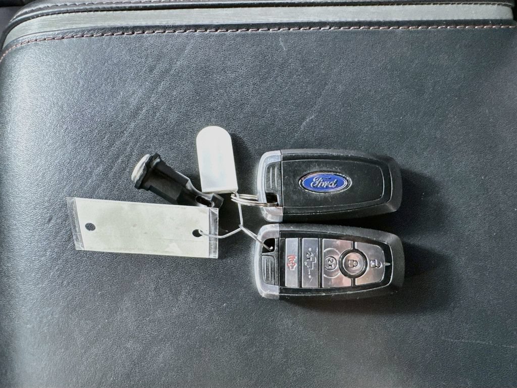 Used 2020 Ford F150 Platinum w/ Equipment Group 701A Luxury AWD/4WD image 37
